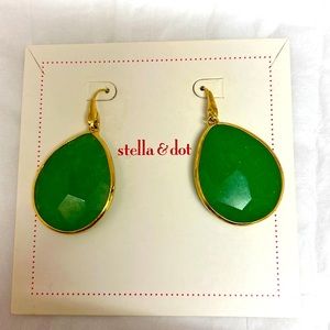 Stella and Dot green/gold drop earrings